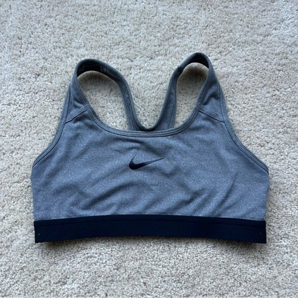 ✨Nike Dri-Fit Women’s Gray Racerback Sports Bra - Sz S - VGUC